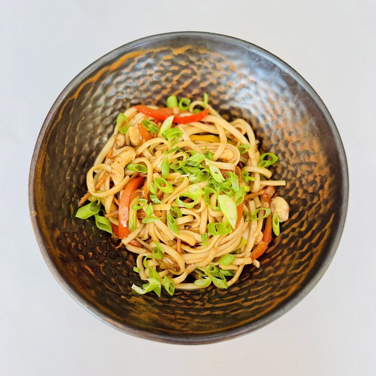Д Тайская лапша с курицей